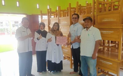 Dukung Proses Belajar Sekolah, PTPN VI Serahkan Bantuan Pendidikan
