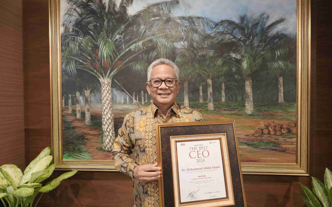 Sukses Jalankan Prinsip Berkelanjutan di PTPN Group, Mohammad Abdul Ghani Dianugerahi Indonesia Best CEO Awards 2024
