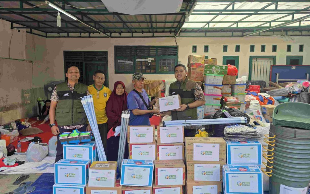 Dukung Pemulihan Pasca Banjir, PTPN Group Salurkan Bantuan Langsung Kepada Masyarakat Terdampak